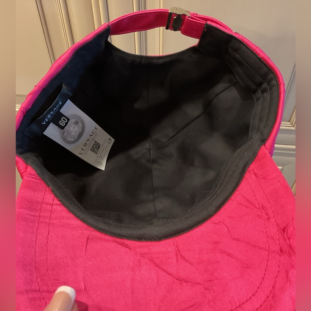 VERSACE CAP - Picture 8 of 9
